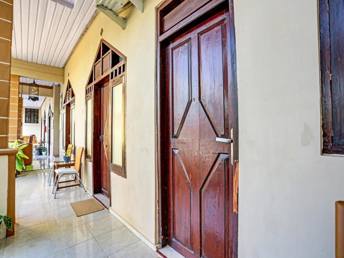 Oyo 91261 Cita Suraya Homestay Banyuwangi  Dış mekan fotoğraf