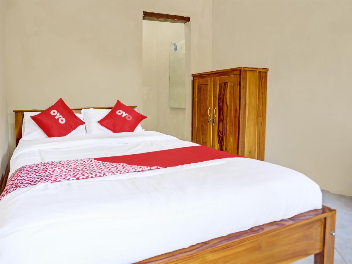 Oyo 91261 Cita Suraya Homestay Banyuwangi  Dış mekan fotoğraf