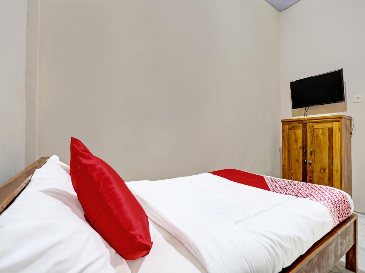 Oyo 91261 Cita Suraya Homestay Banyuwangi  Dış mekan fotoğraf