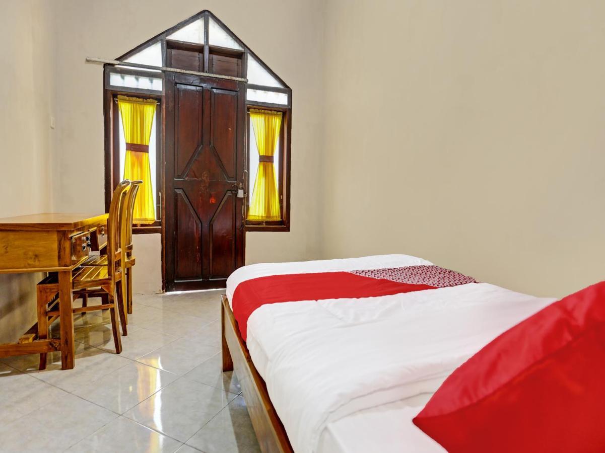 Oyo 91261 Cita Suraya Homestay Banyuwangi  Dış mekan fotoğraf