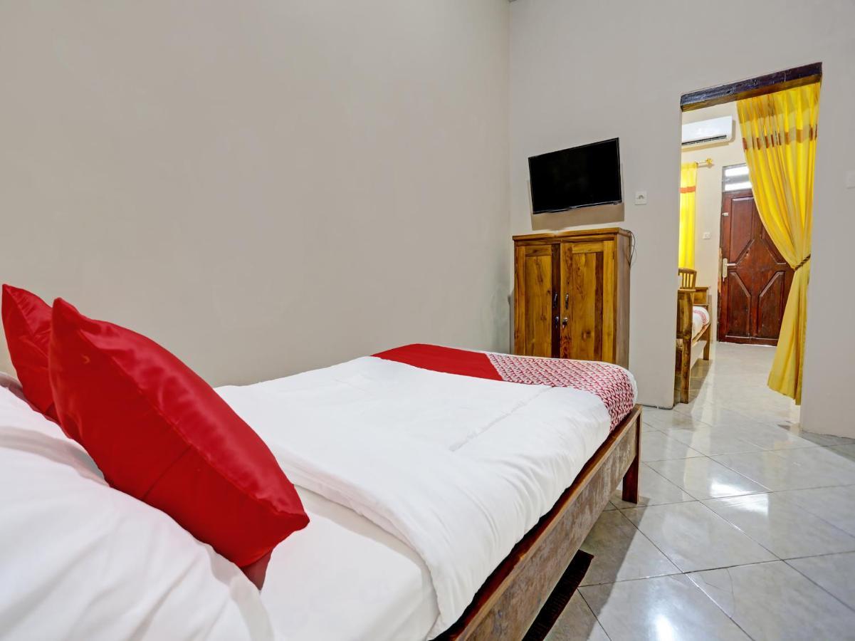 Oyo 91261 Cita Suraya Homestay Banyuwangi  Dış mekan fotoğraf