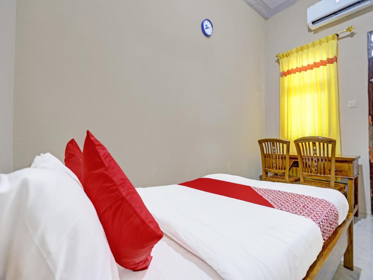 Oyo 91261 Cita Suraya Homestay Banyuwangi  Dış mekan fotoğraf