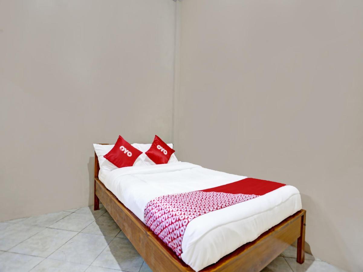 Oyo 91261 Cita Suraya Homestay Banyuwangi  Dış mekan fotoğraf